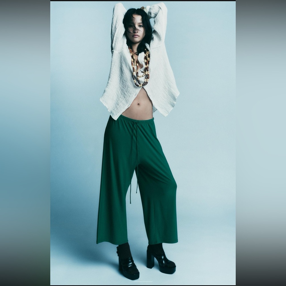 Zara flowy green pants size S